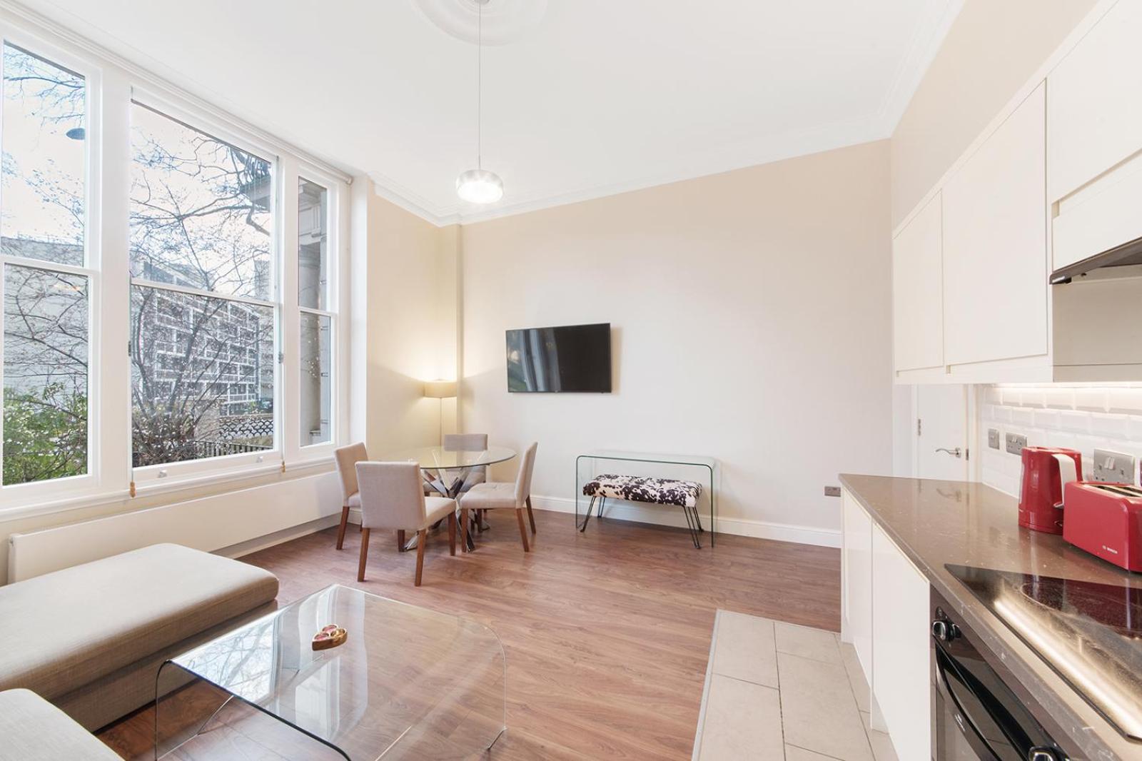 Amazing deluxe 5Star Notting Hill/Hyde Park Apt photo 4