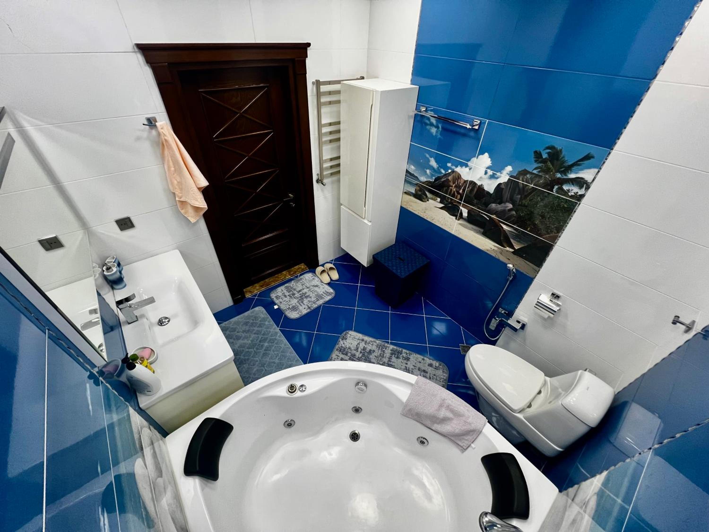 Park Azure Royal apart