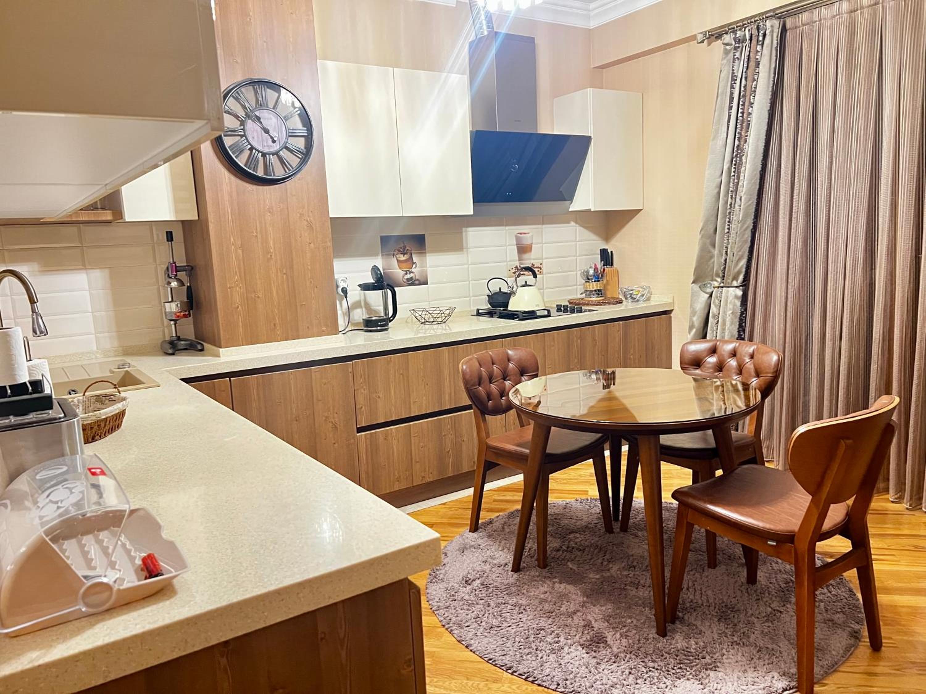 Park Azure Royal apart