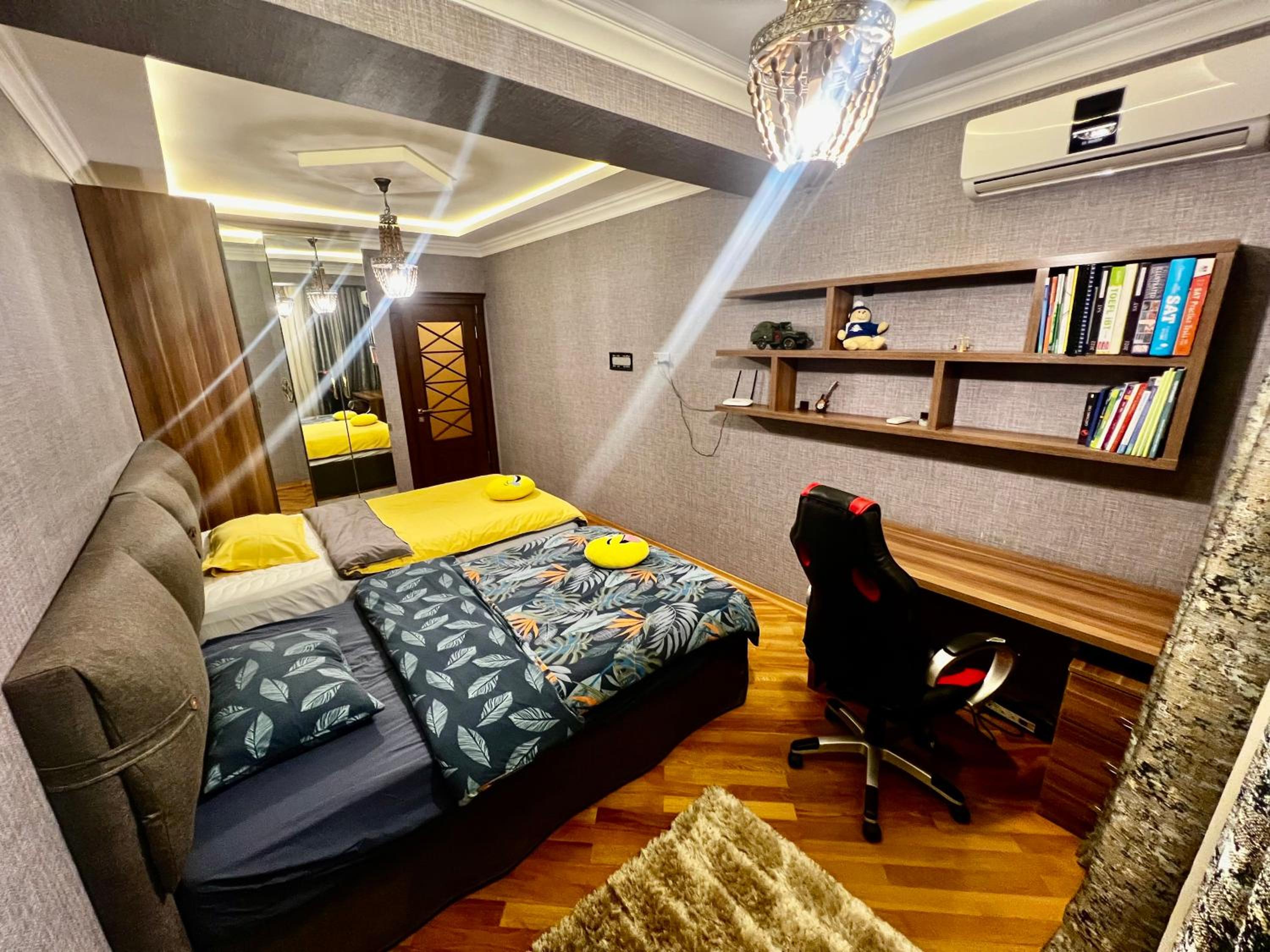 Park Azure Royal apart