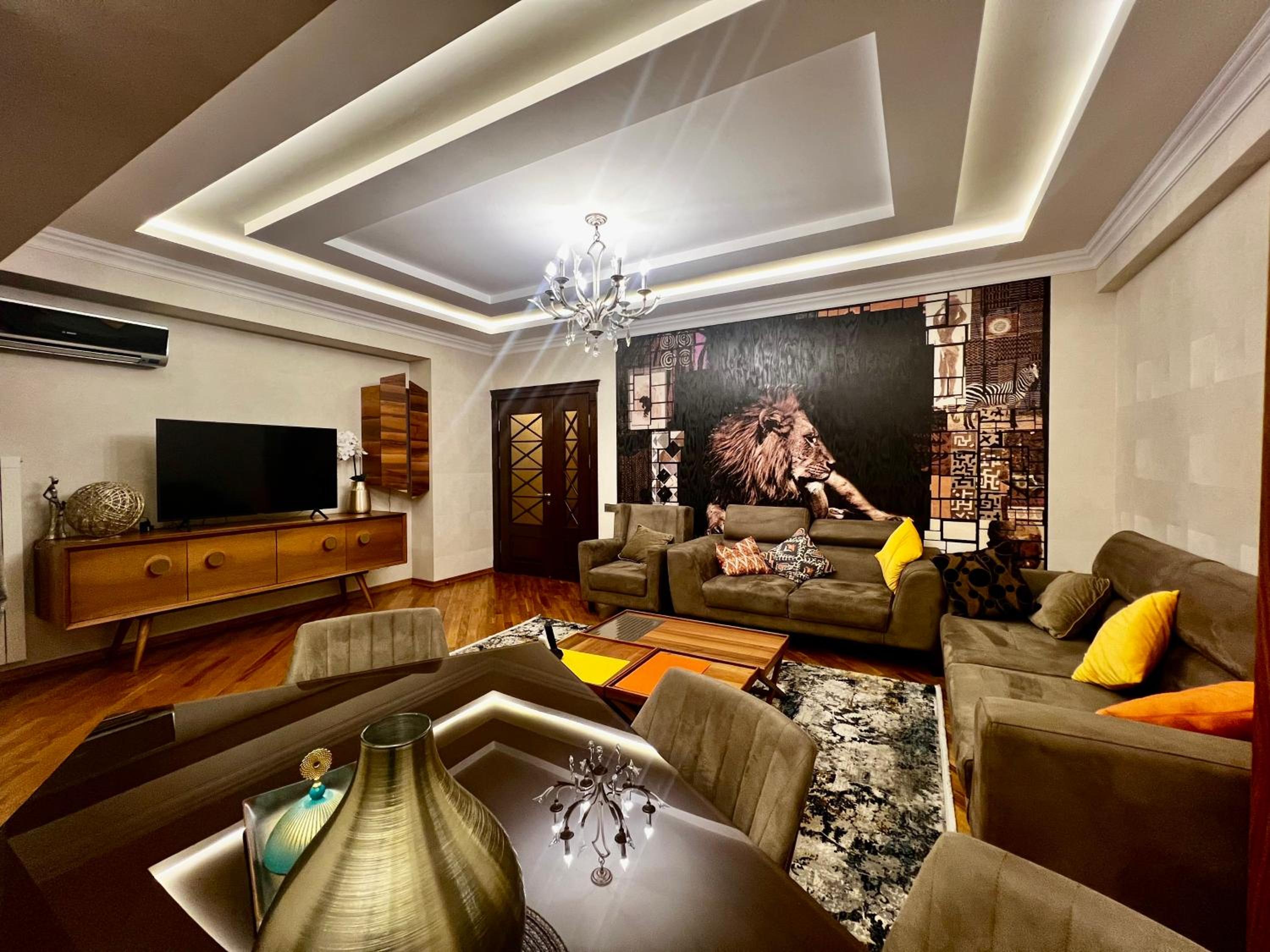 Park Azure Royal apart
