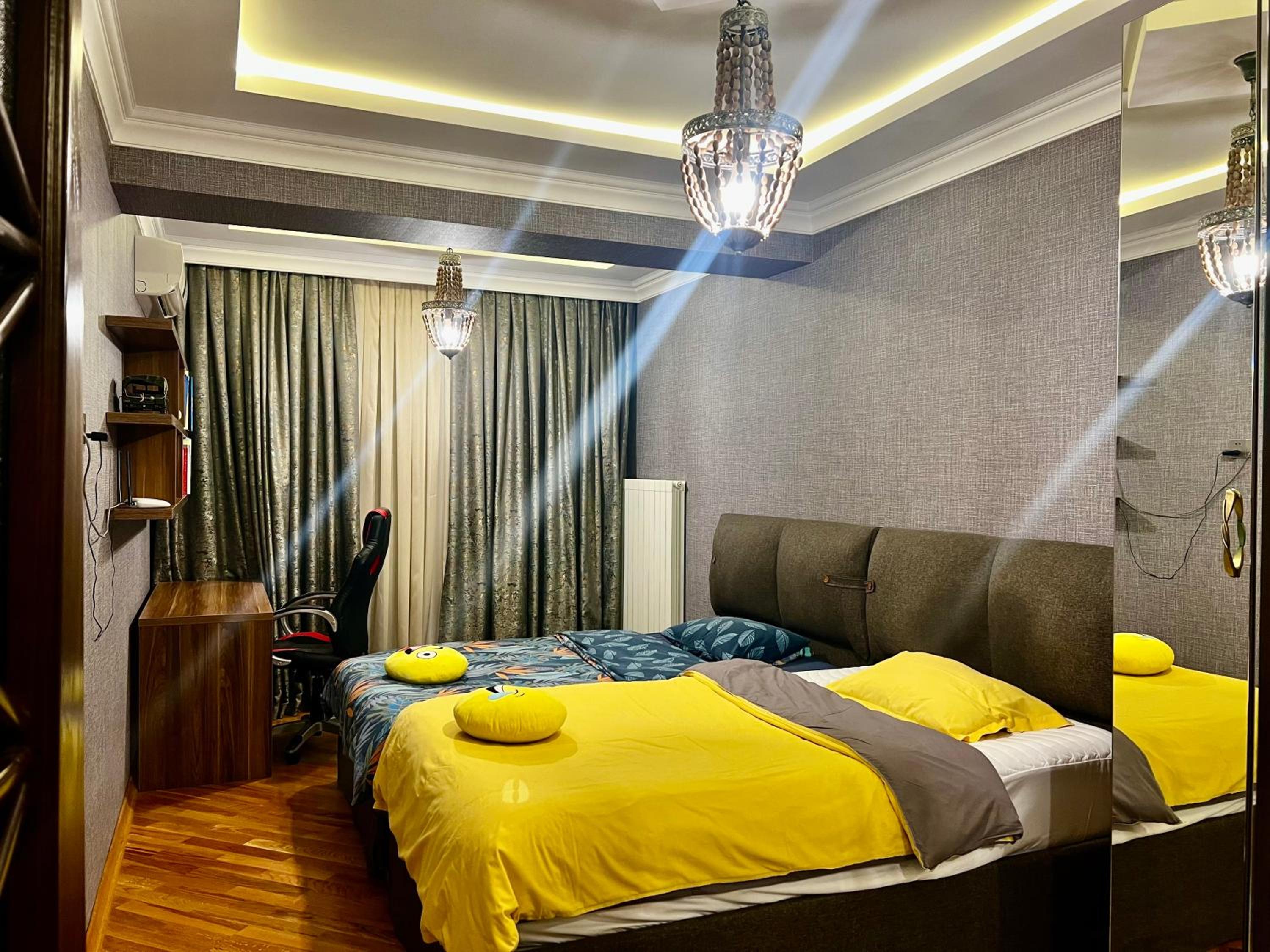 Park Azure Royal apart