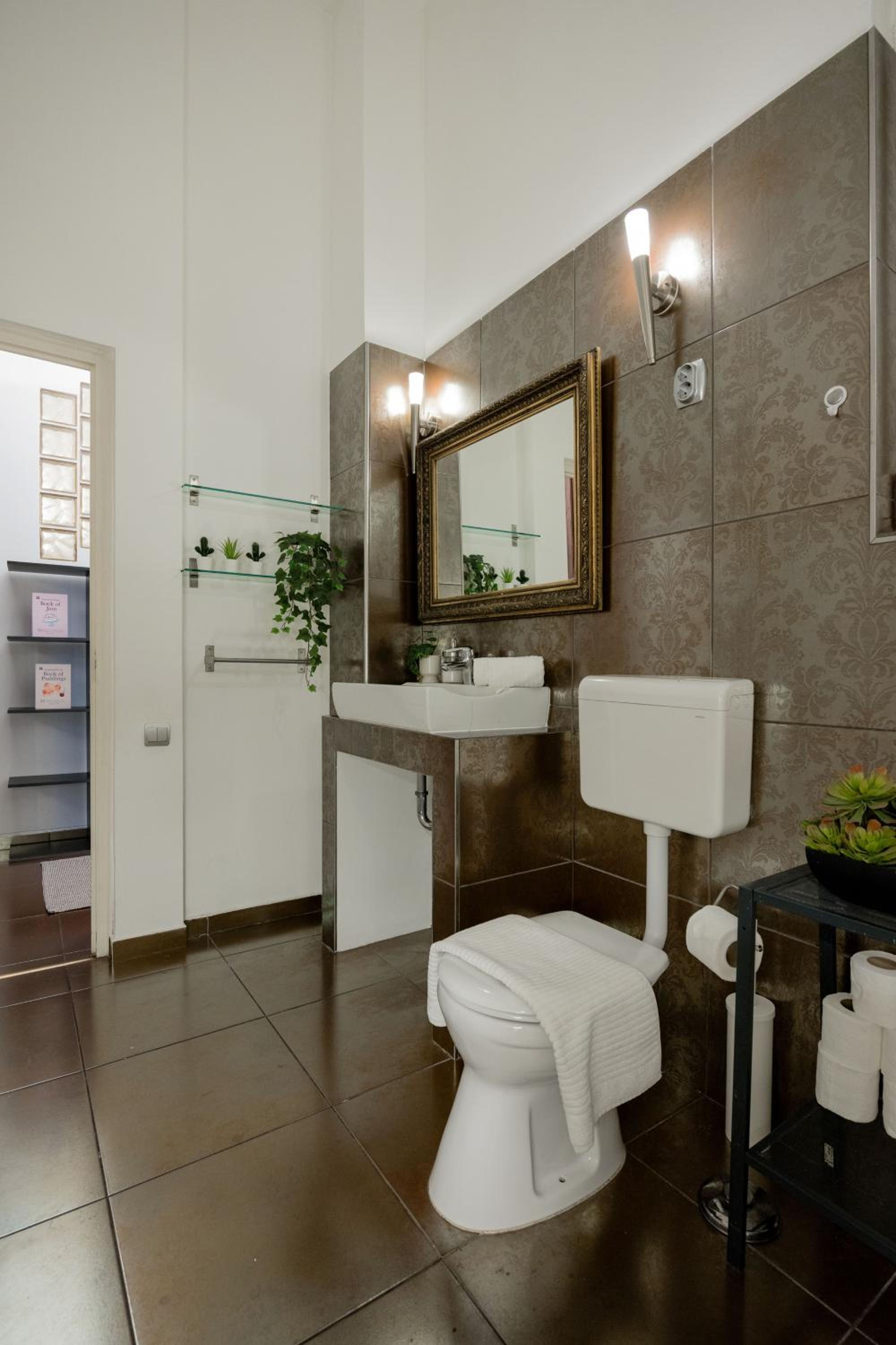 Photo 21