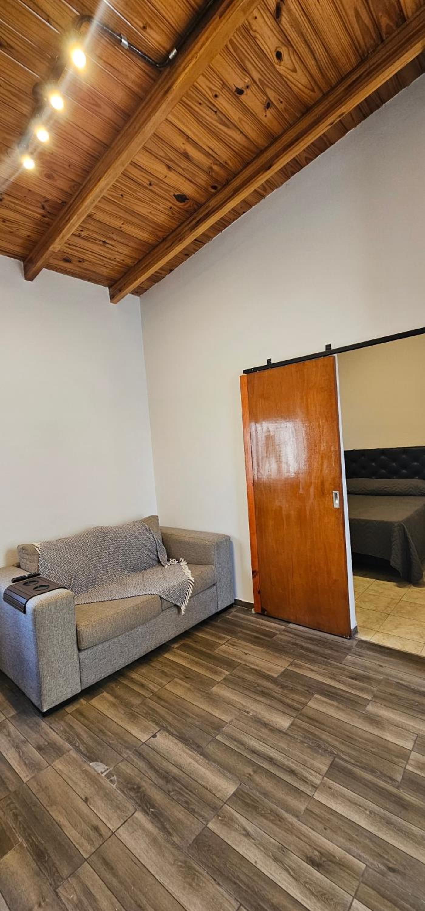 LitStay Caseros 2 - primer piso por escalera