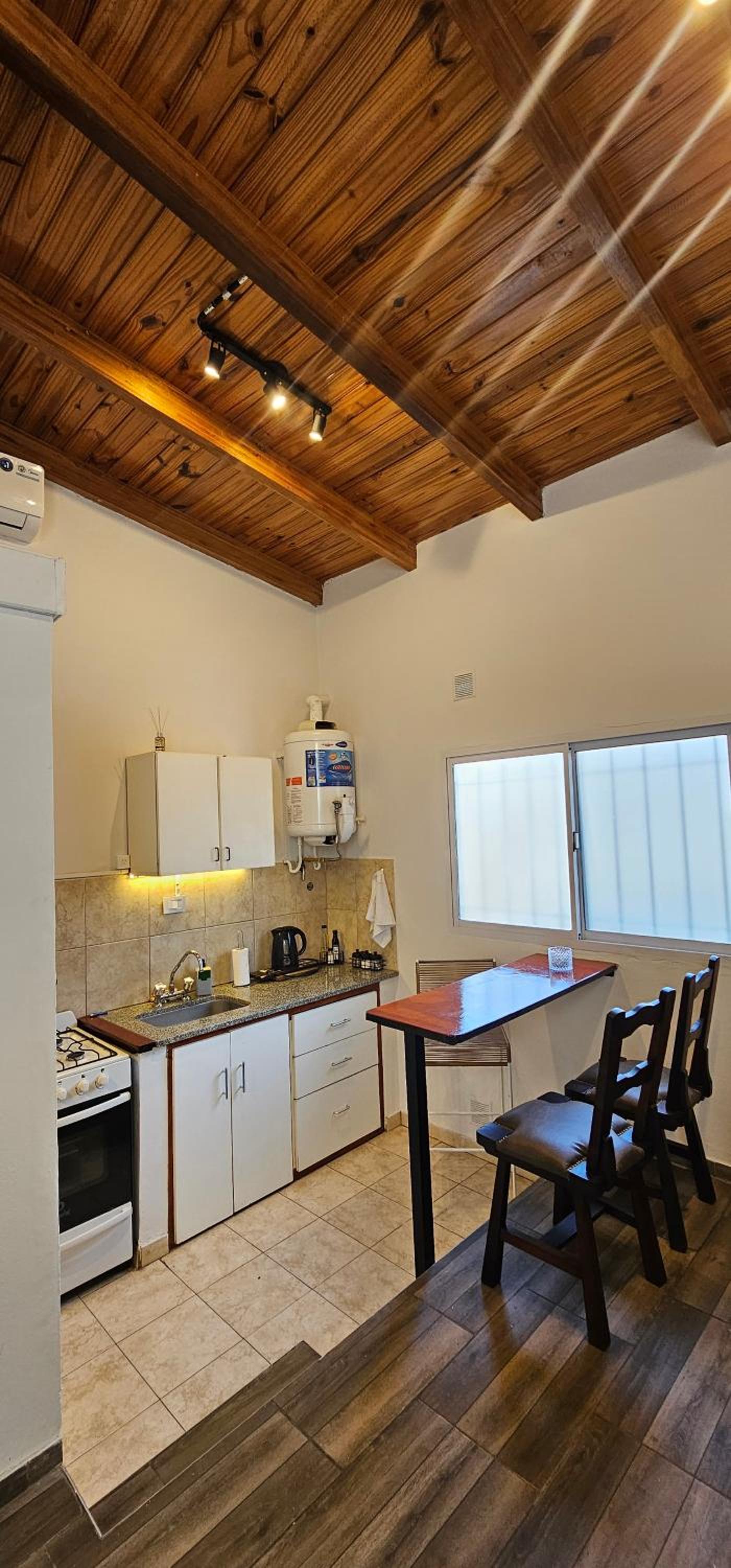 LitStay Caseros 2 - primer piso por escalera