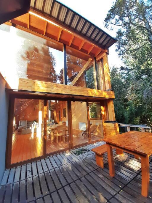 Casa moderna en el bosque