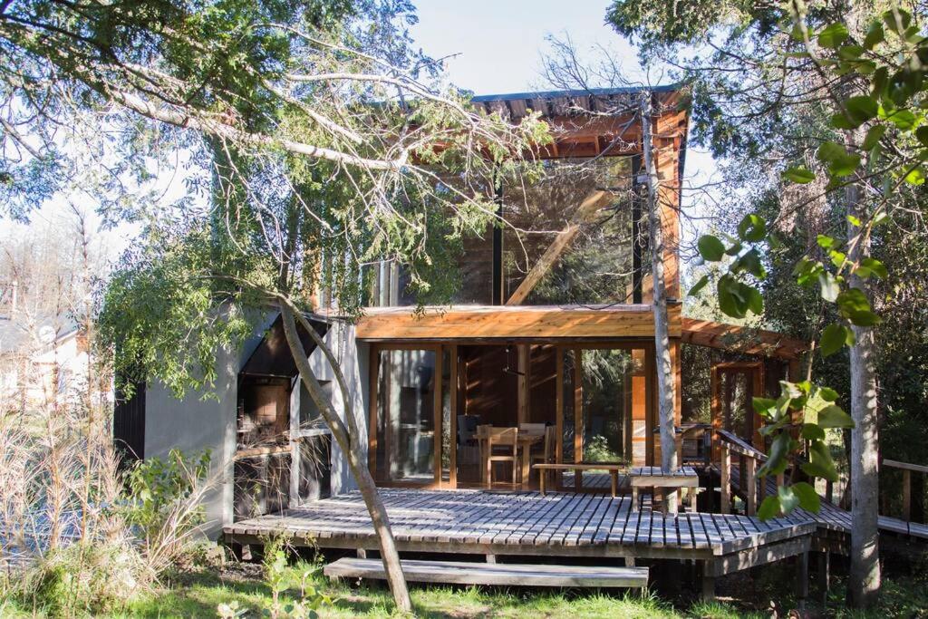 Casa moderna en el bosque