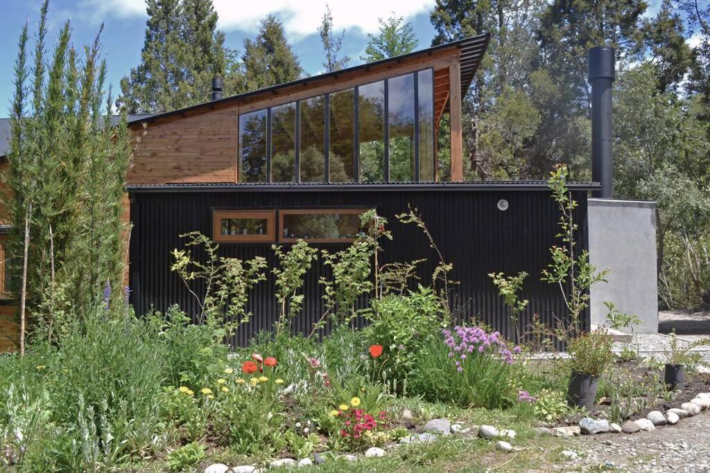 Casa moderna en el bosque