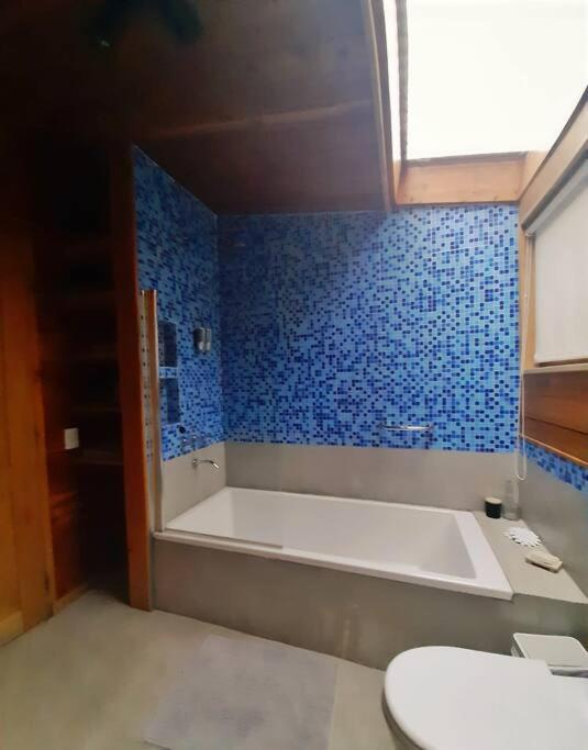 Casa moderna en el bosque