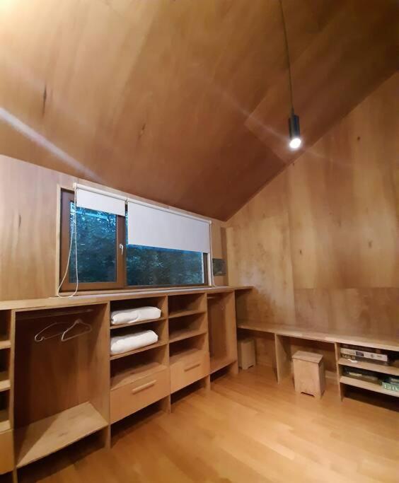 Casa moderna en el bosque
