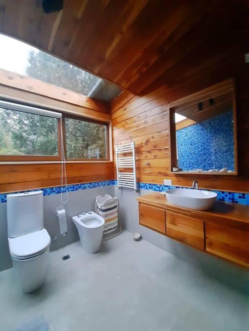 Casa moderna en el bosque