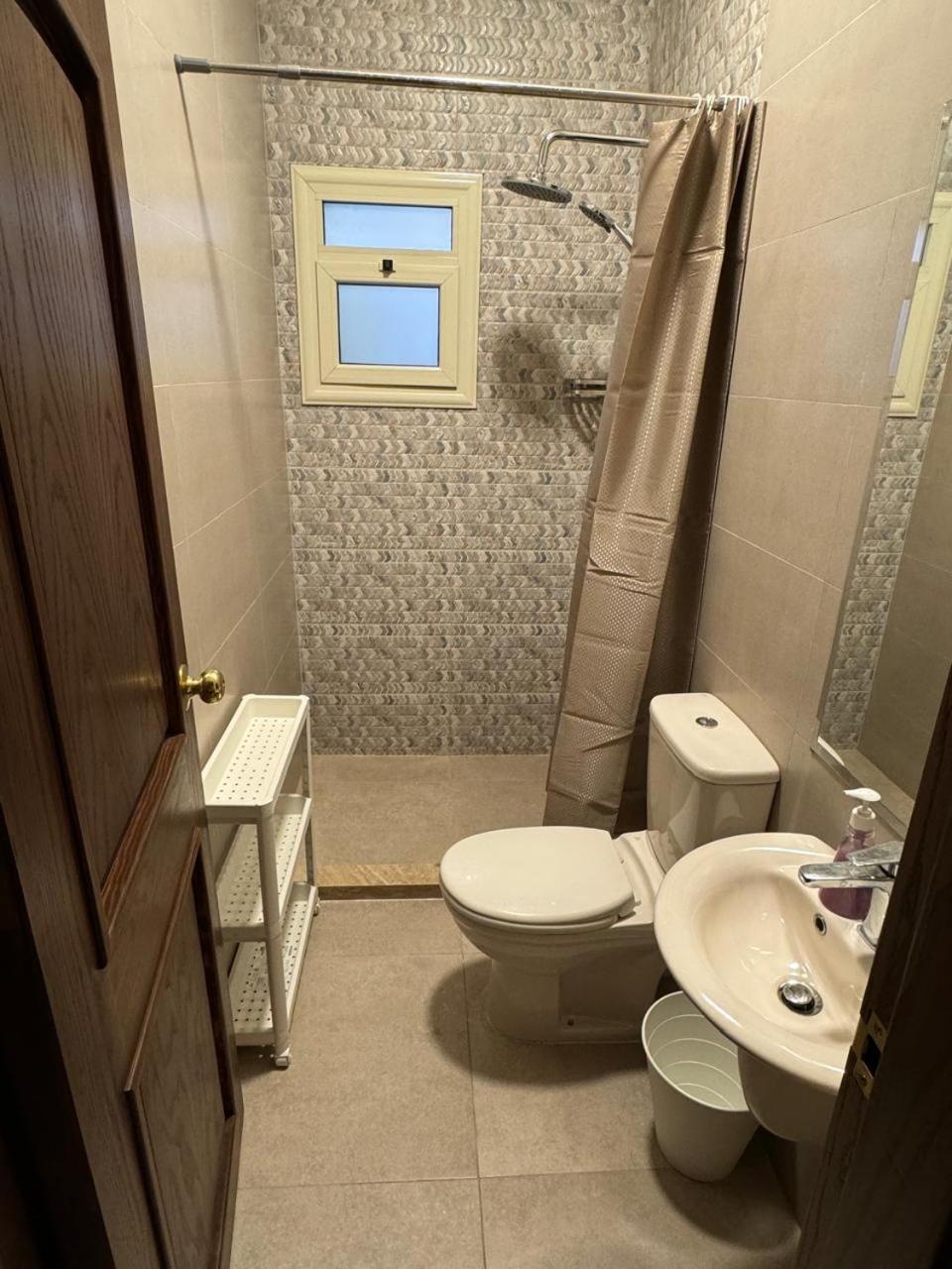 Warm apartment in the heart of Maadi