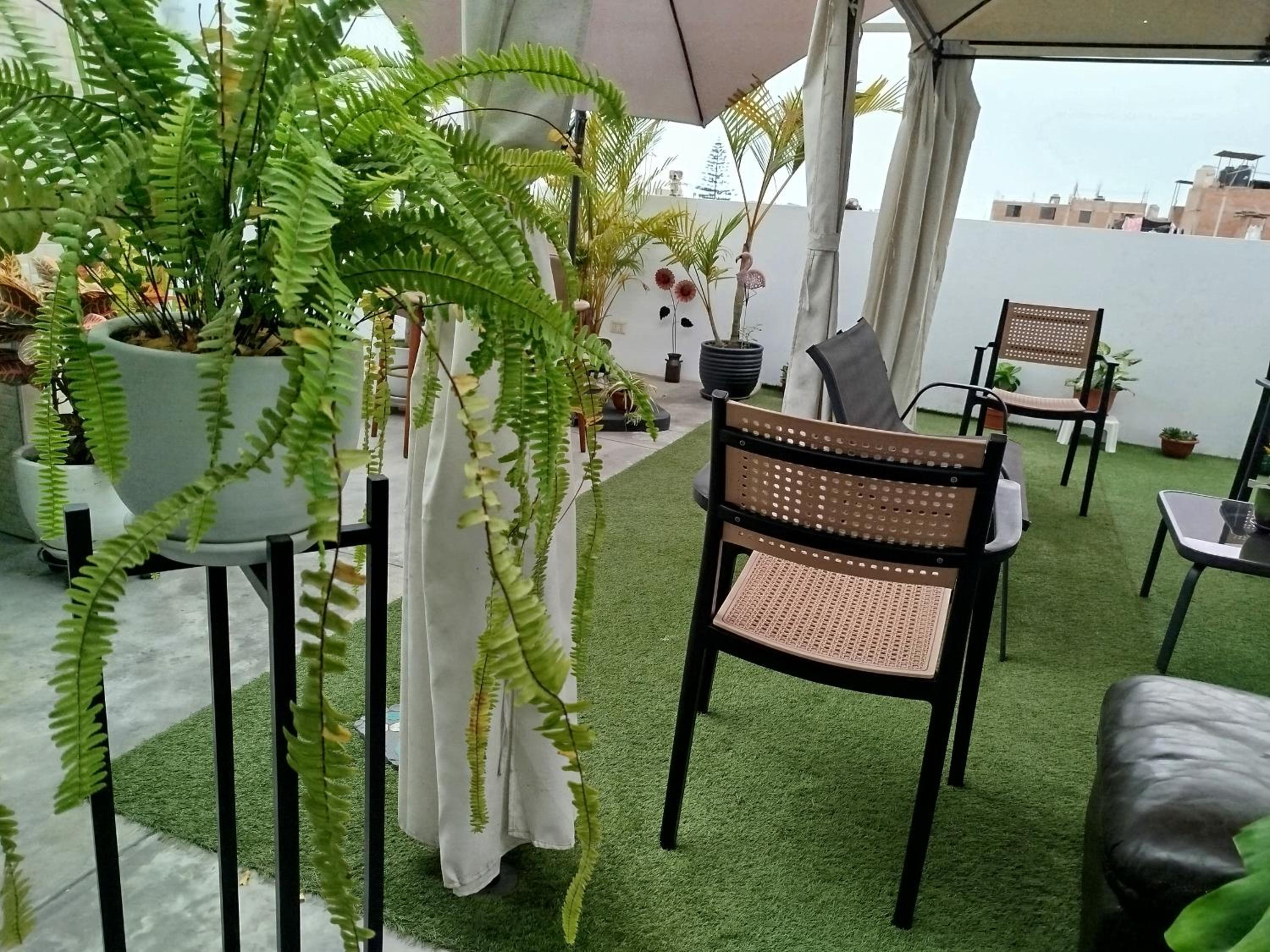 Habitación H2, TV y WIFI cerca a Barranco