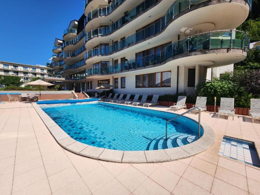 Plazza Royal APT view 5