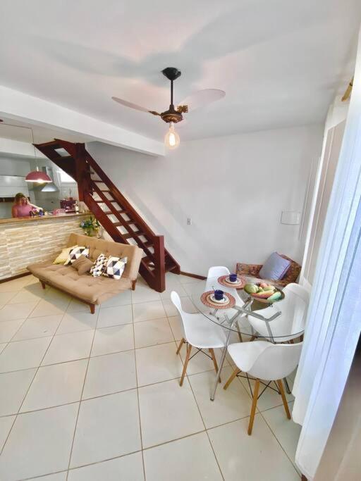 Linda casa 3 quartos