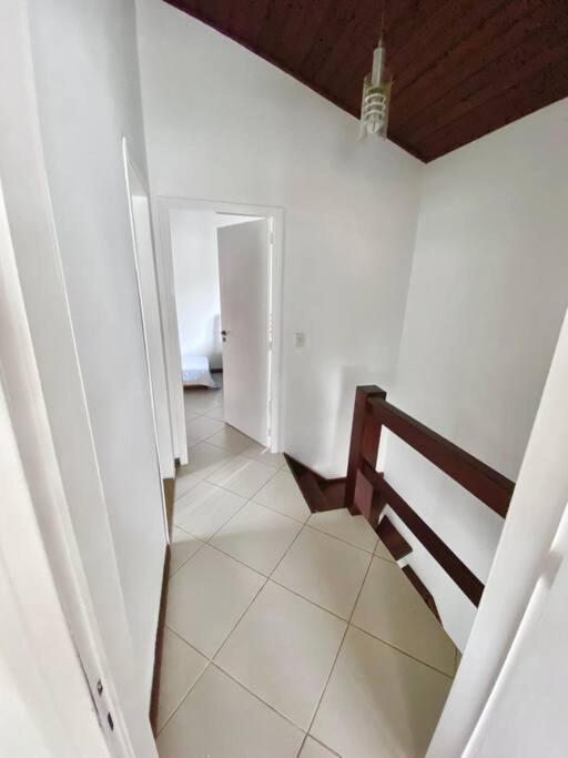 Linda casa 3 quartos