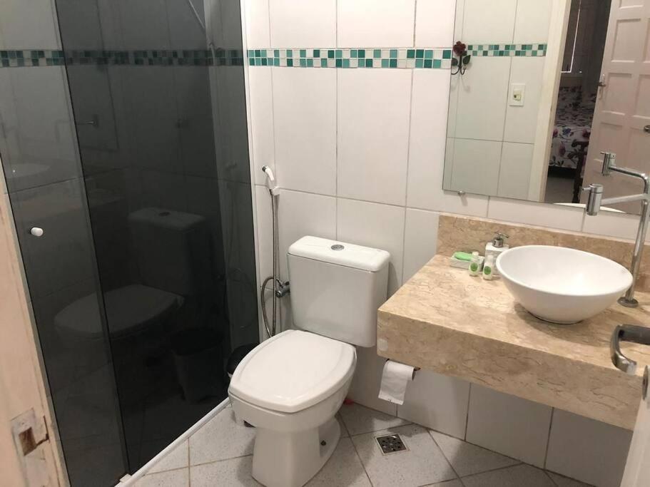 Linda casa 3 quartos