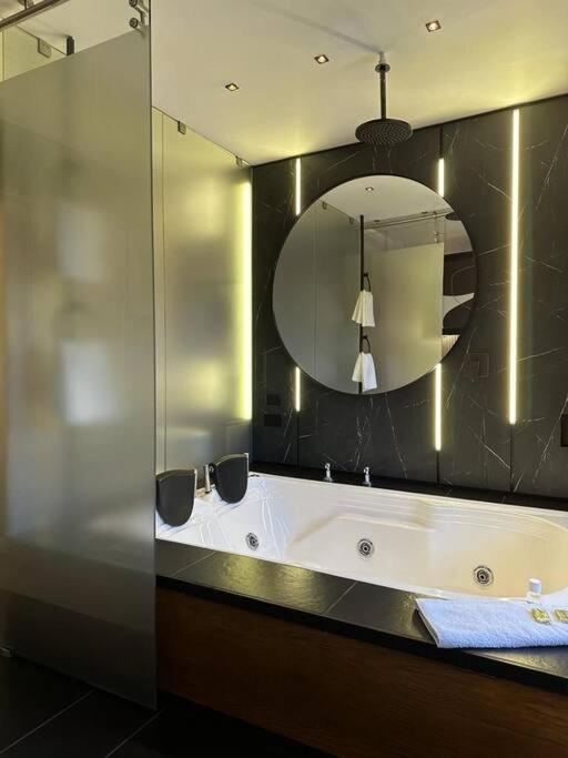 Apto de lujo con jacuzzi