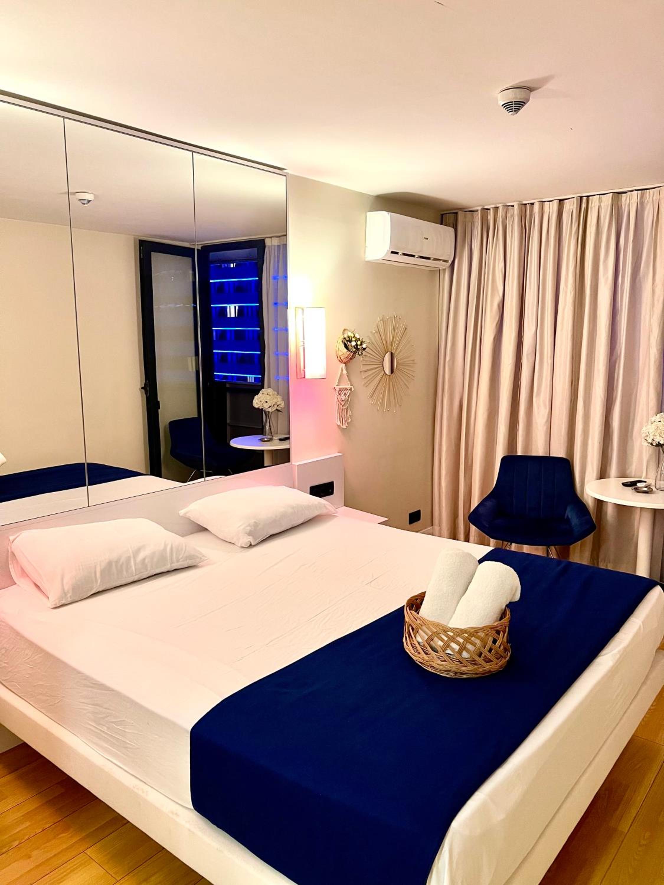 Apartment sea view in orbi view 2