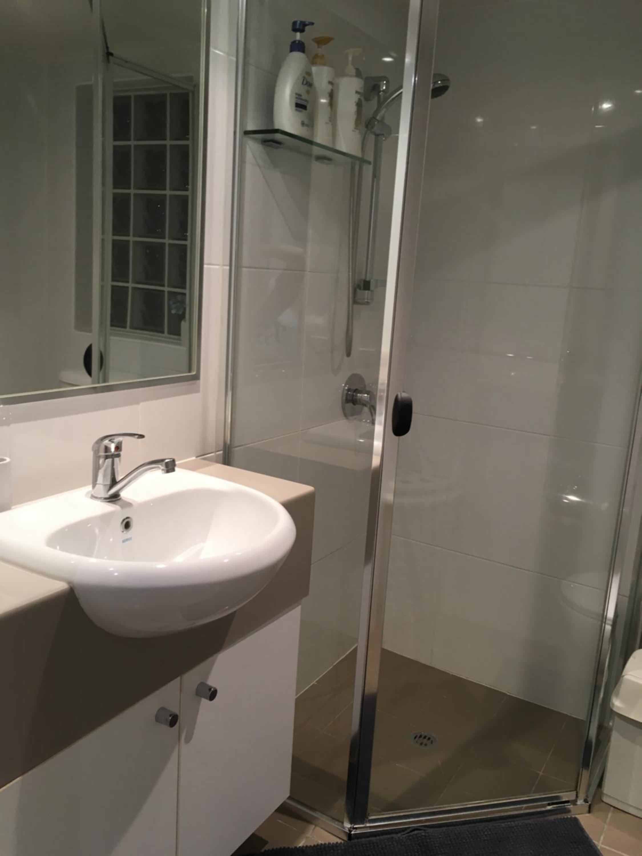 Brisbane Vacations - Merivale stay in South Brisbane two beds two baths one parking - Property Image 2
