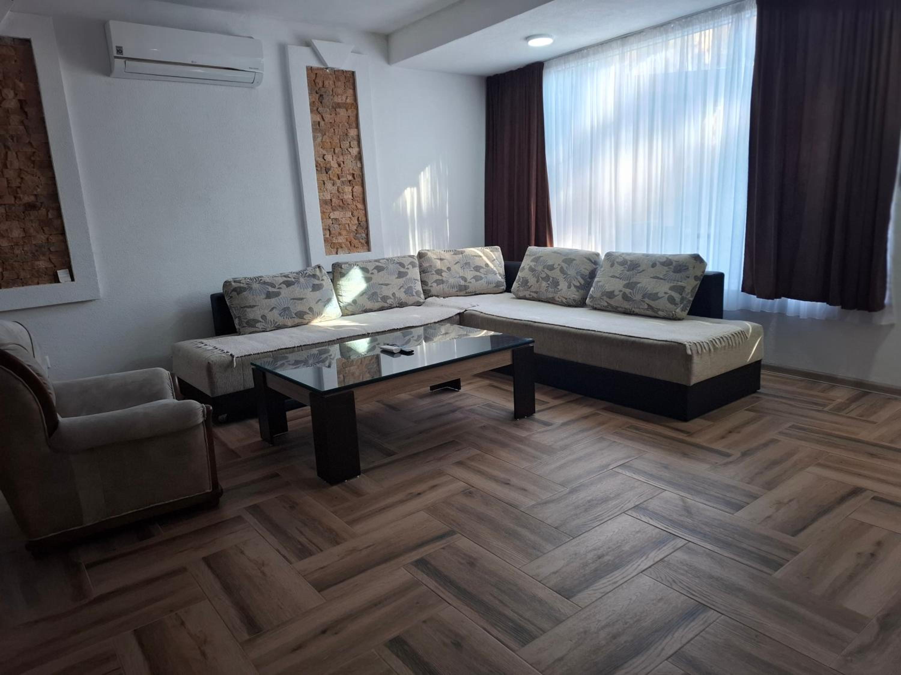 Z&G Apartment