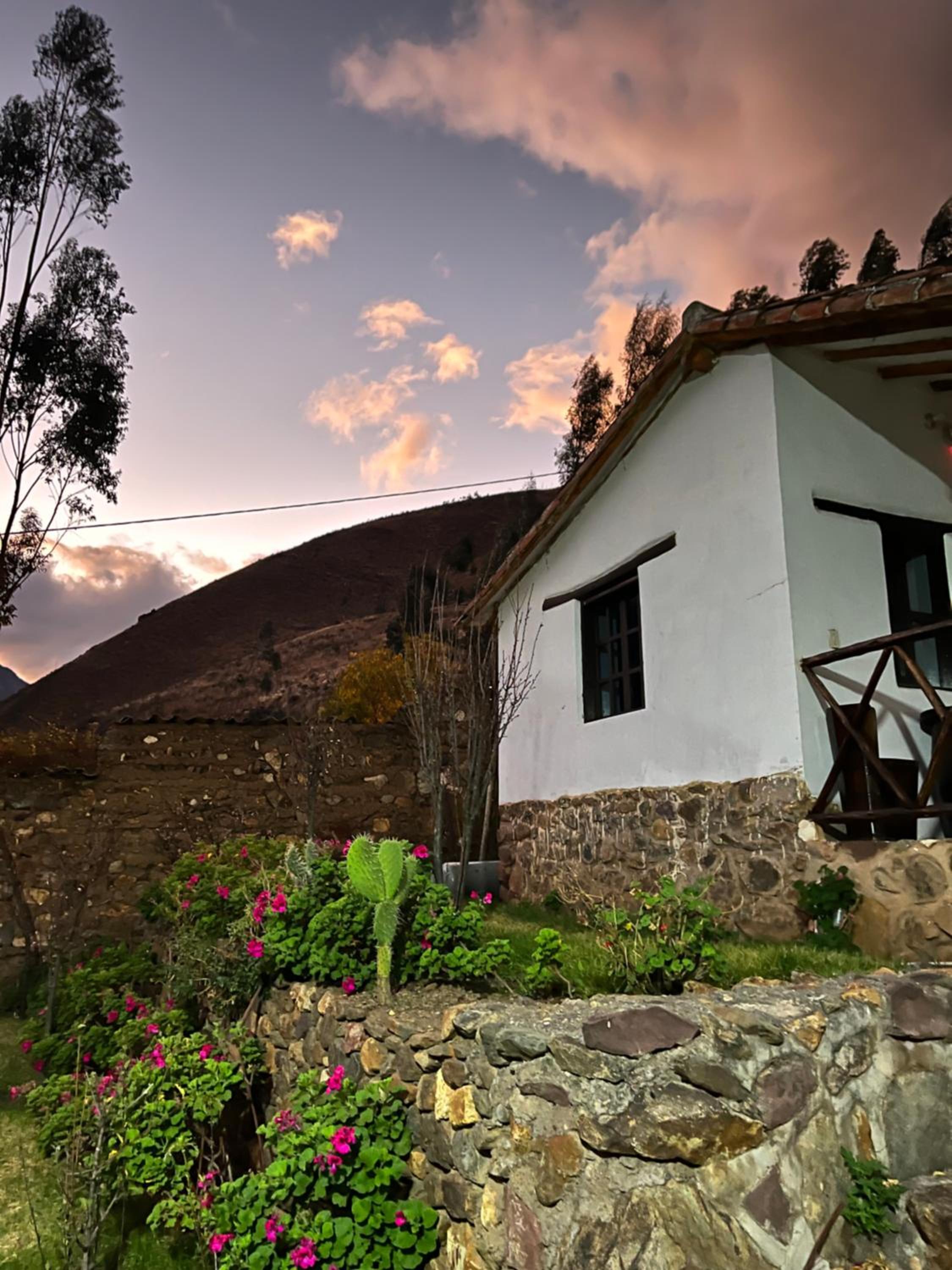 Tika bungalows hotel