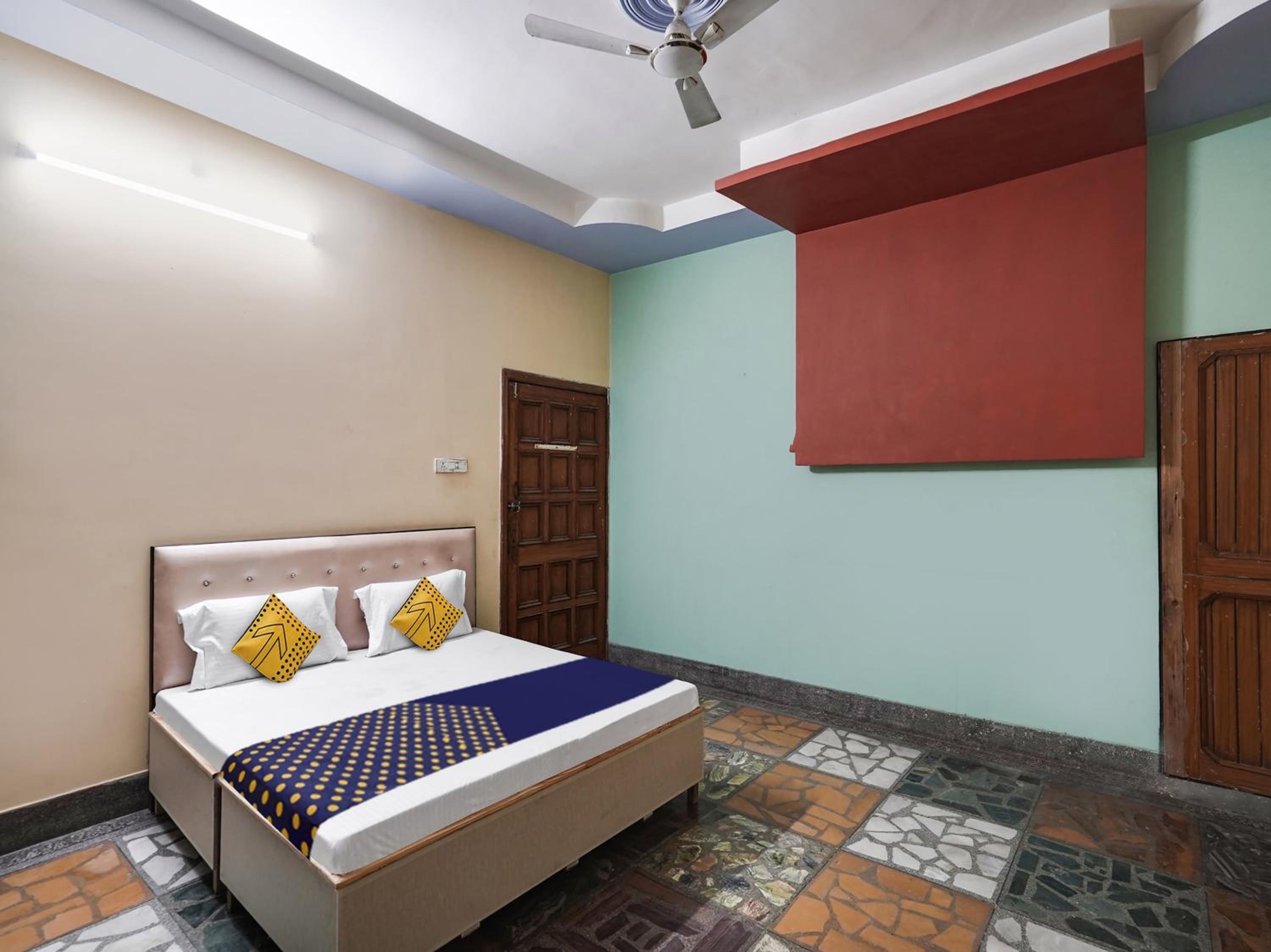 Hotel O Blue Moon Hotel view 2