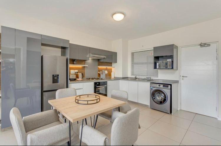 Spacious, city and pool apartment