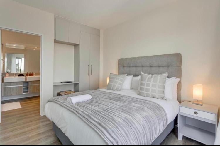 Spacious, city and pool apartment