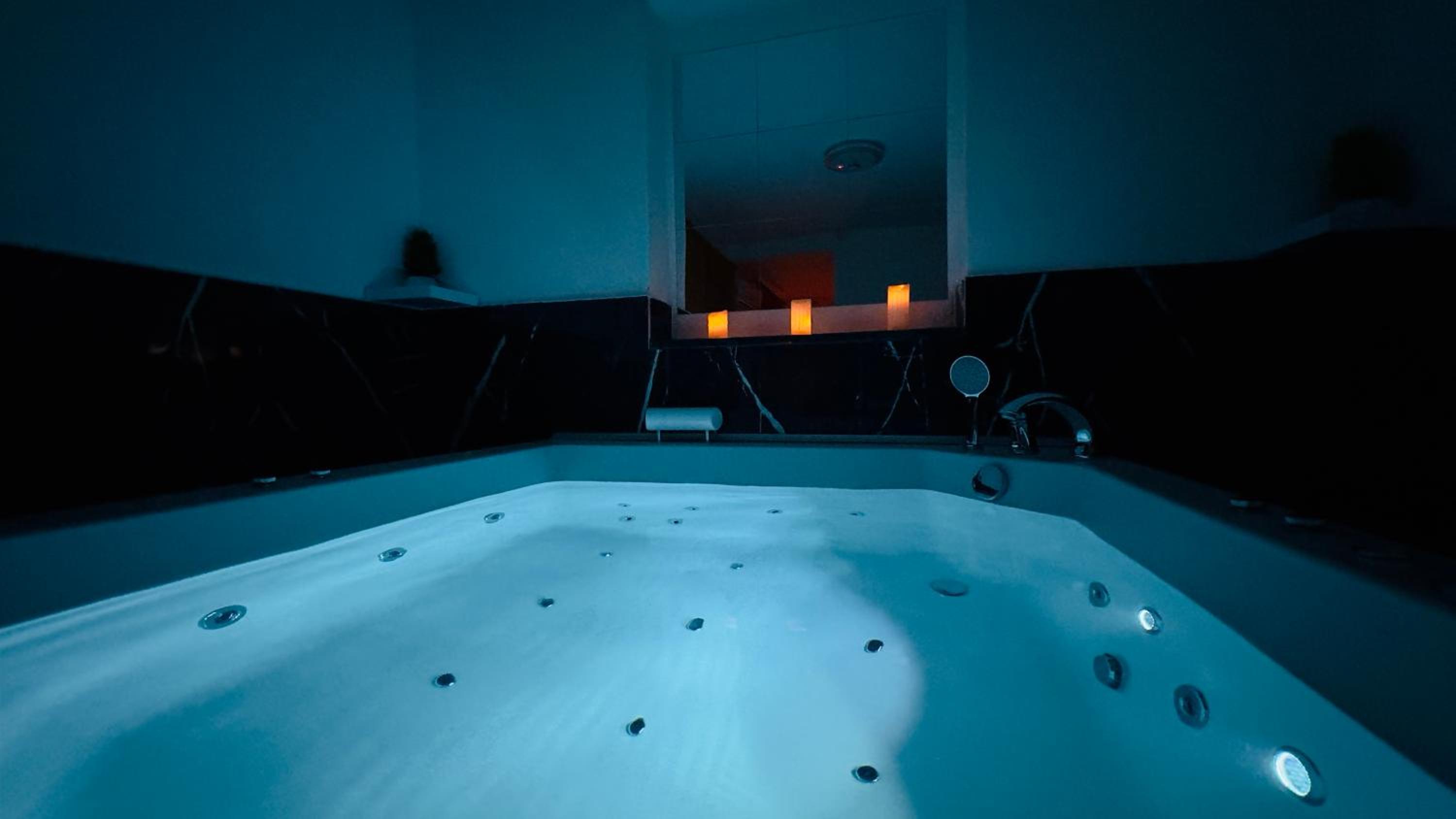 Hedonist Spa Jacuzzi Sarajevo Free parking