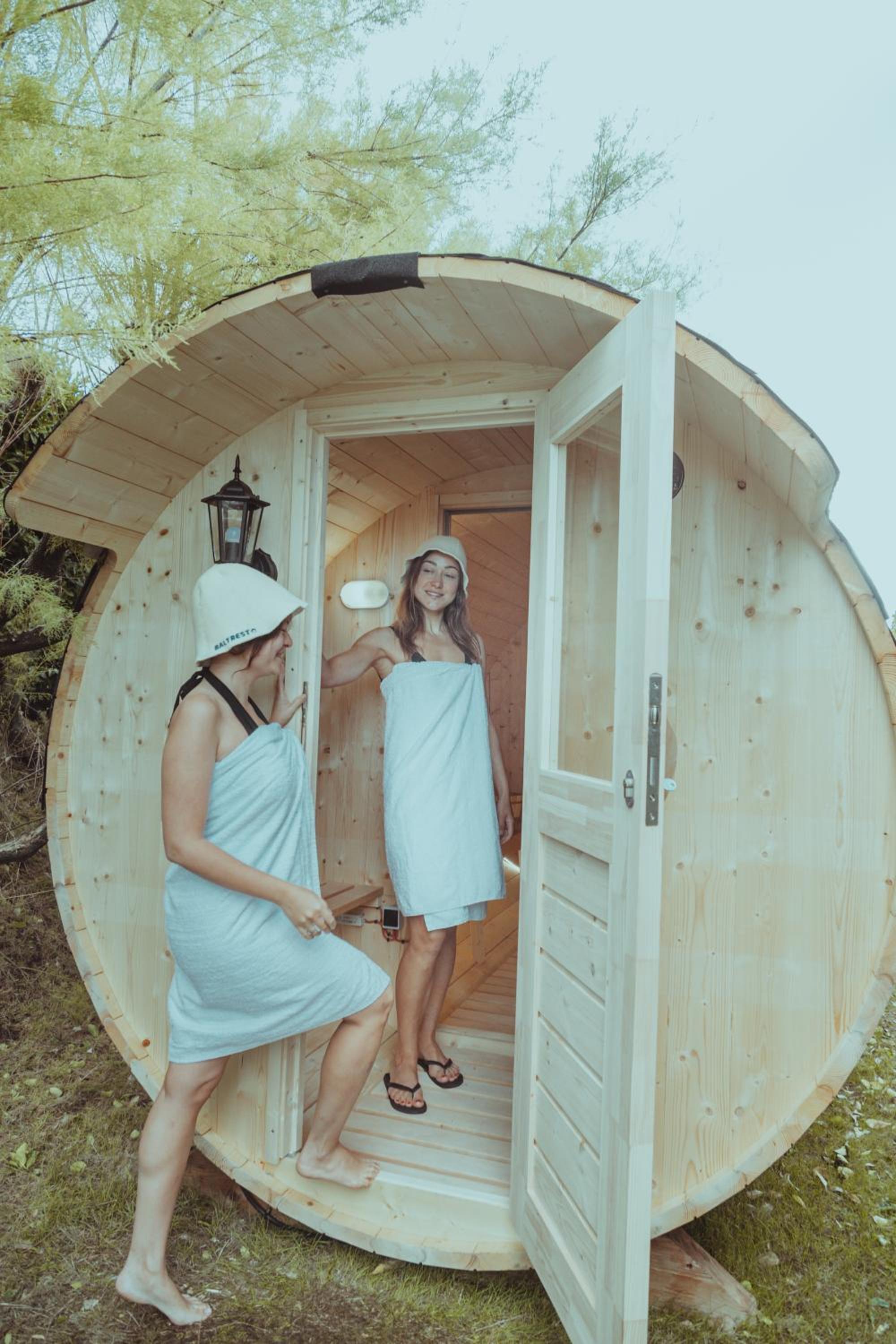 Vegan Seafront Retreat & Yoga Studio in West Wittering view 5