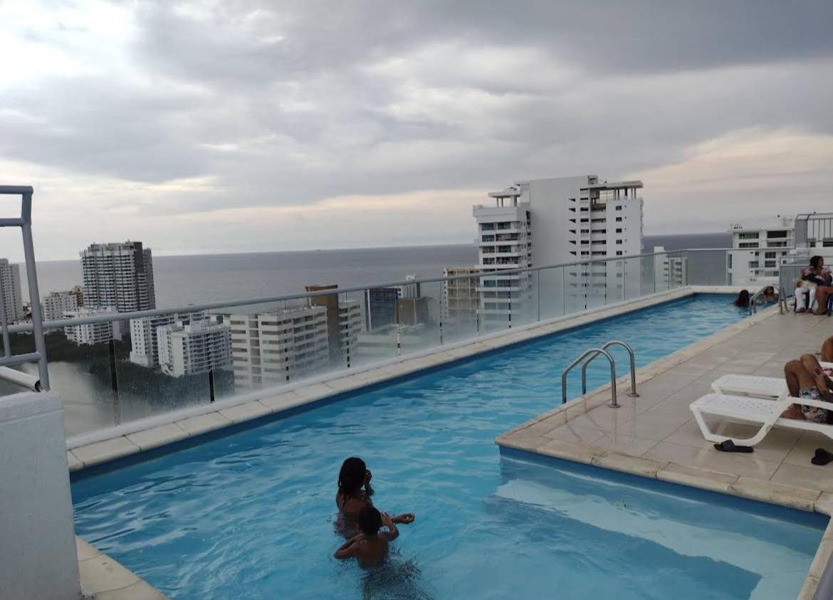 Skyline & Sea at Aqualina