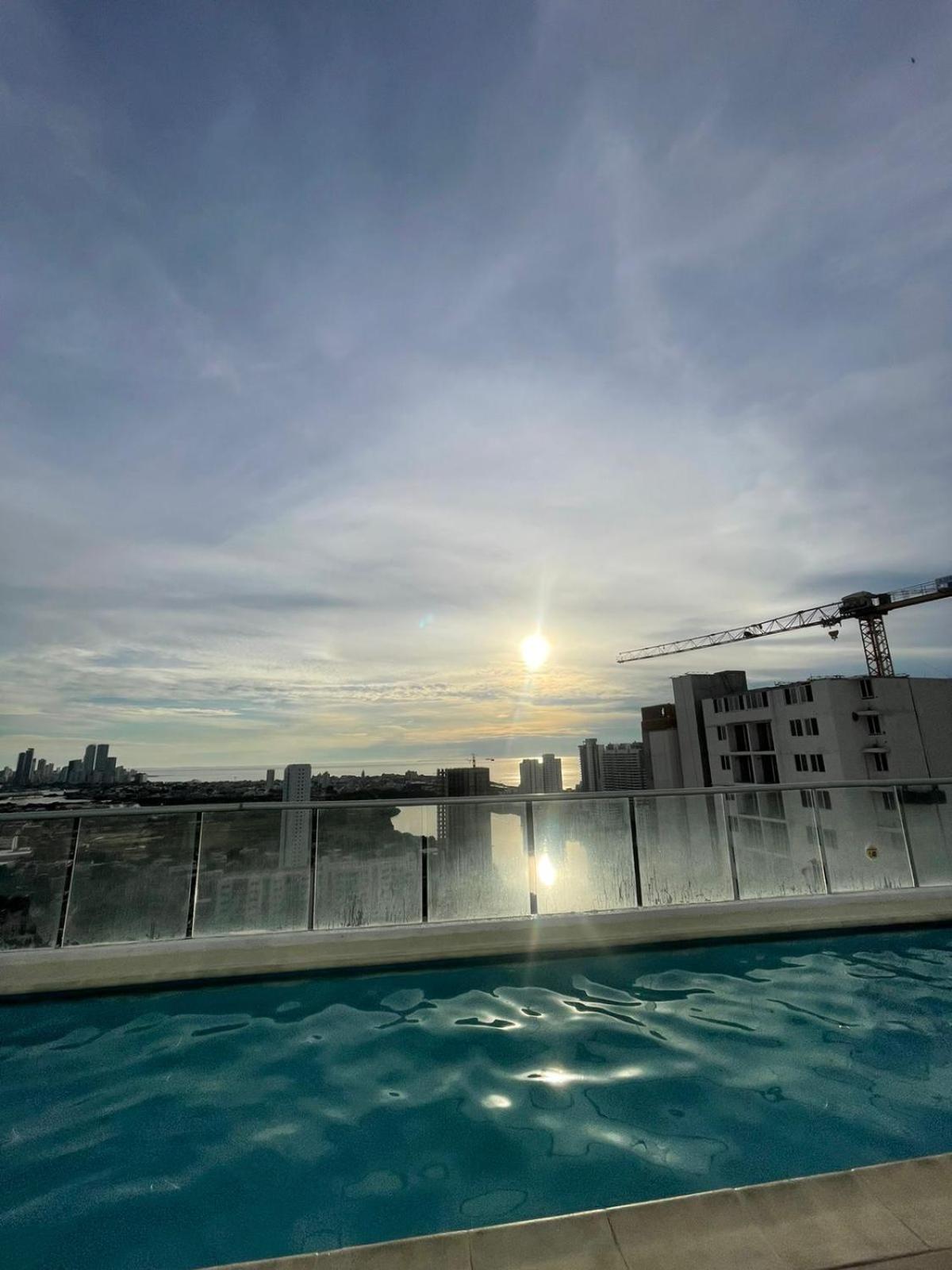Skyline & Sea at Aqualina
