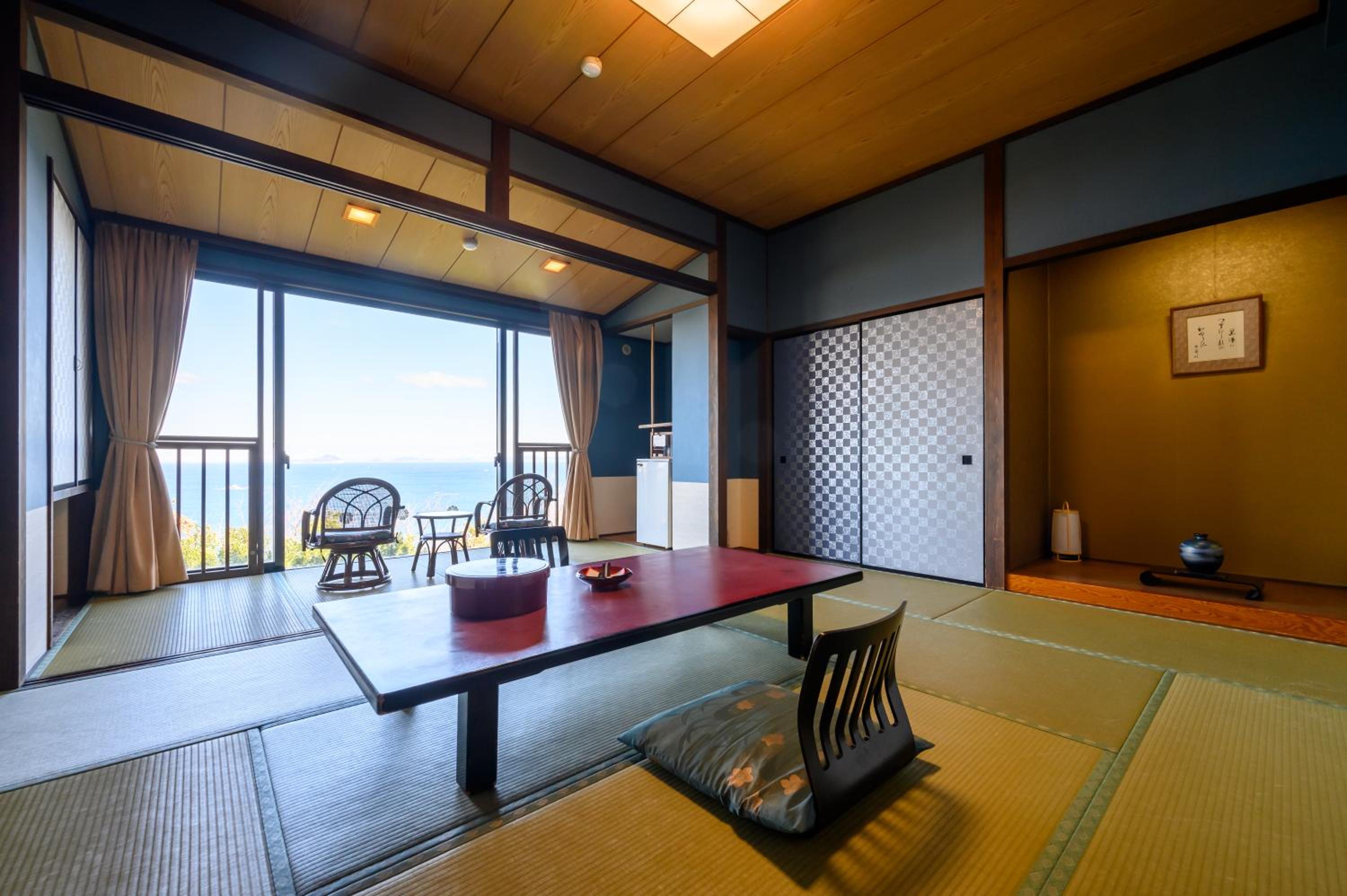 絶景海風癒し庵 新八屋