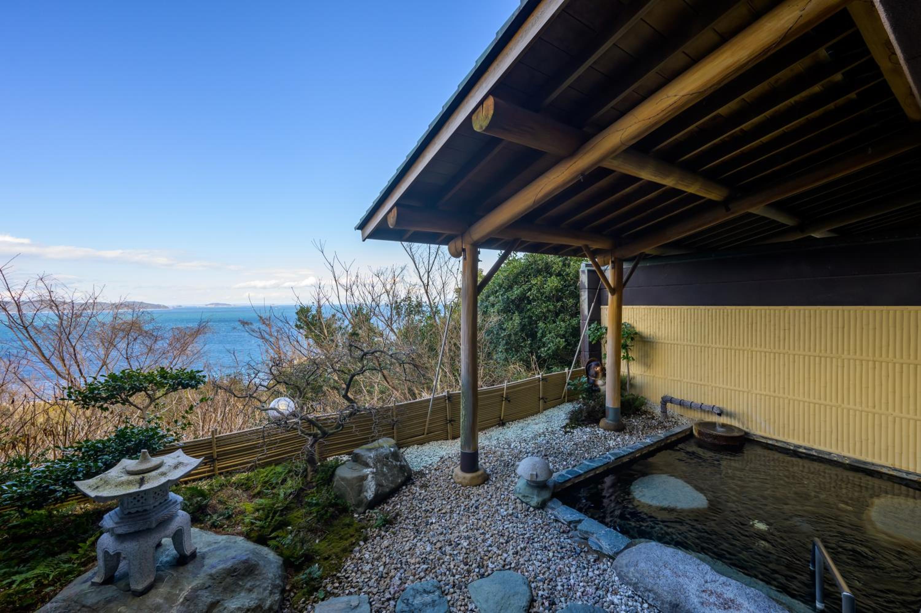 絶景海風癒し庵 新八屋