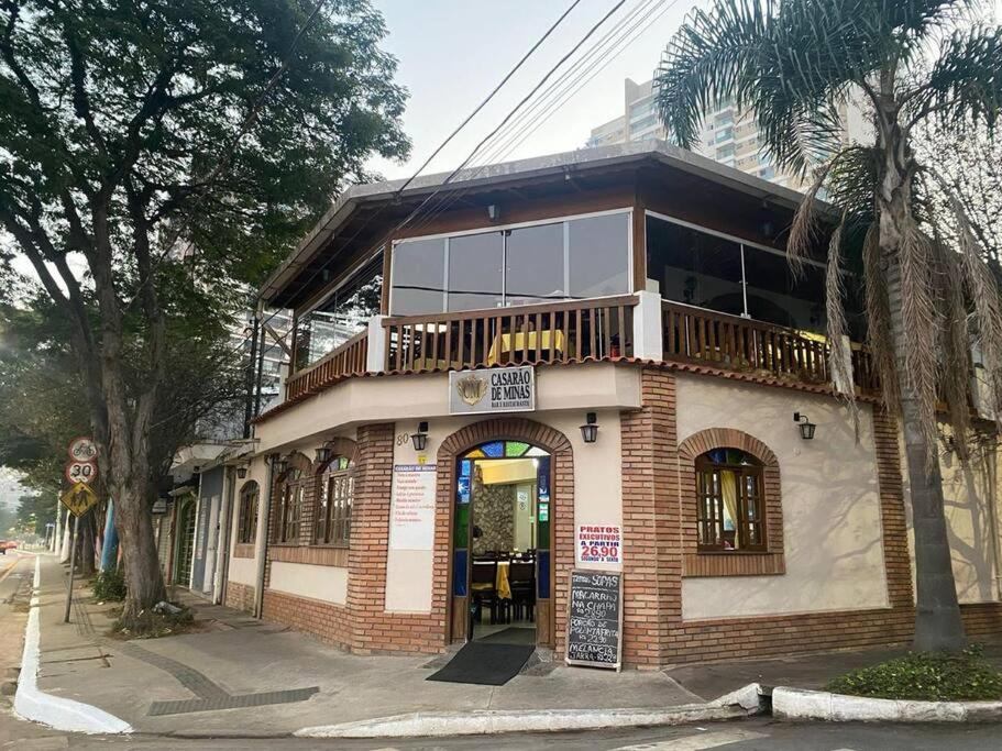 Hospedagem 1710 - Vista Privilegiada e Localização