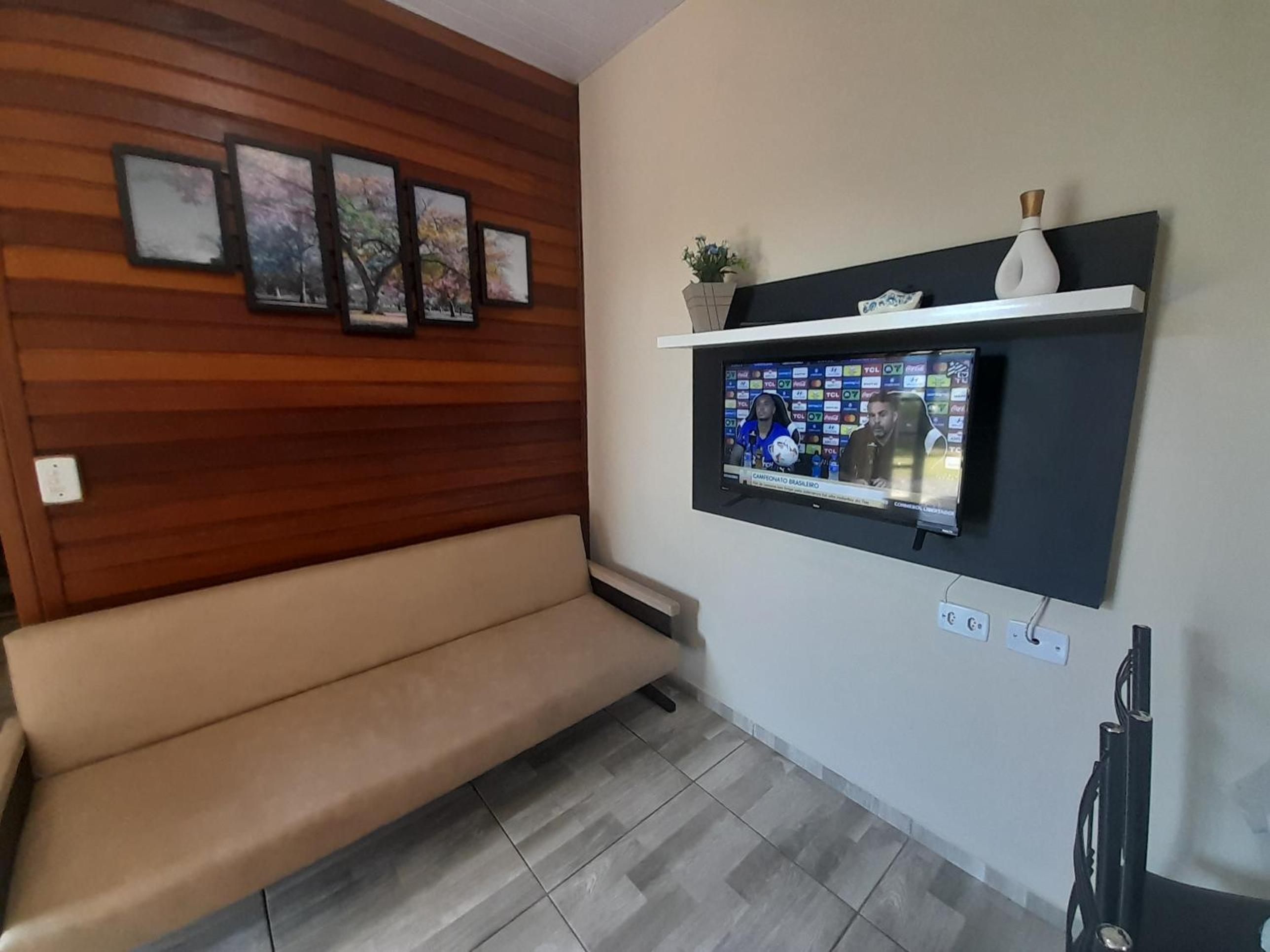 Casa Colonial em Guaratuba, próximo a praia