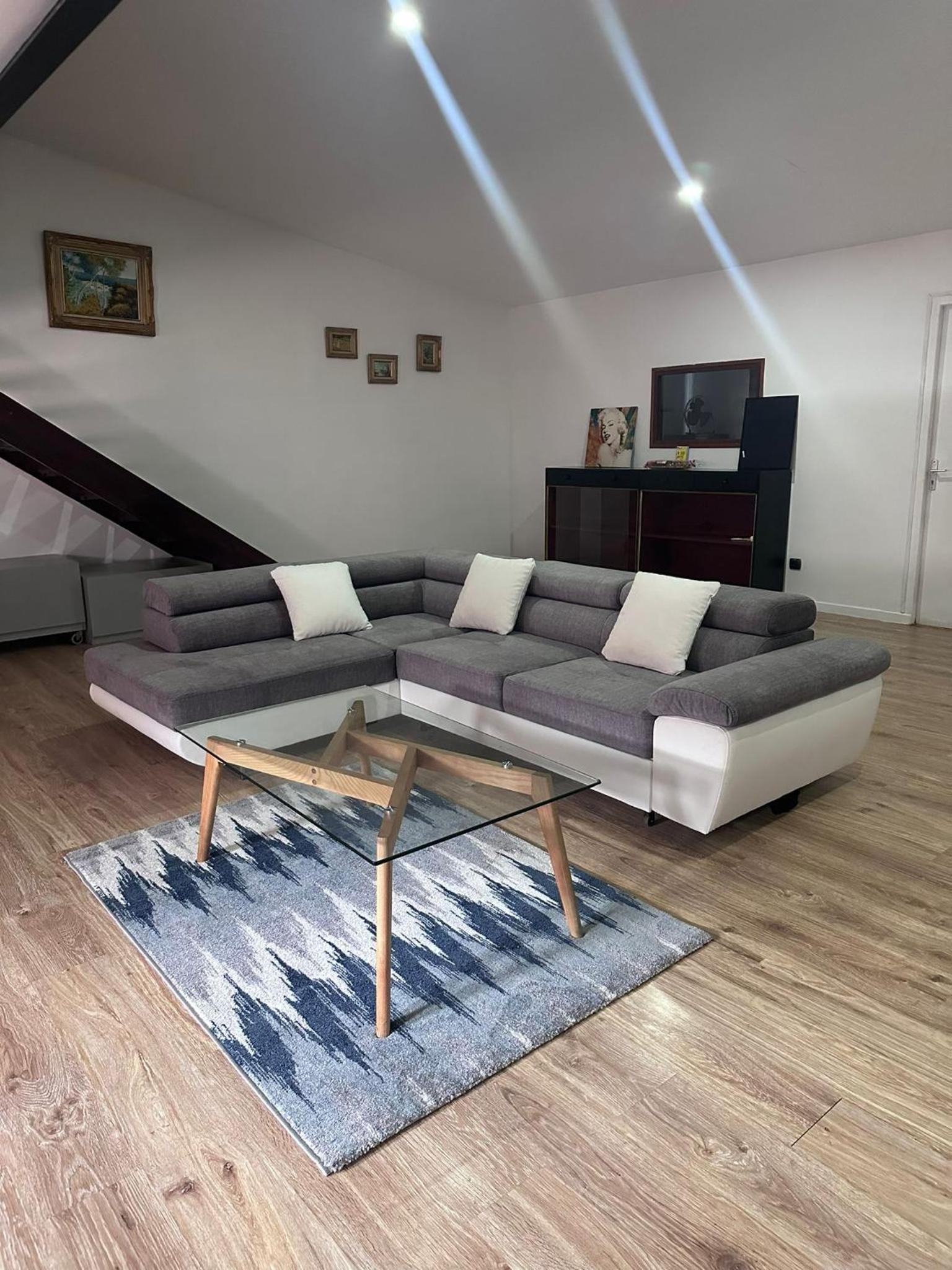 Super LOFT