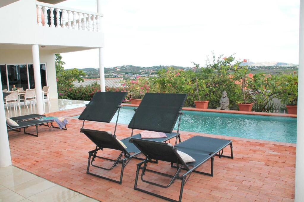 Villa Azura