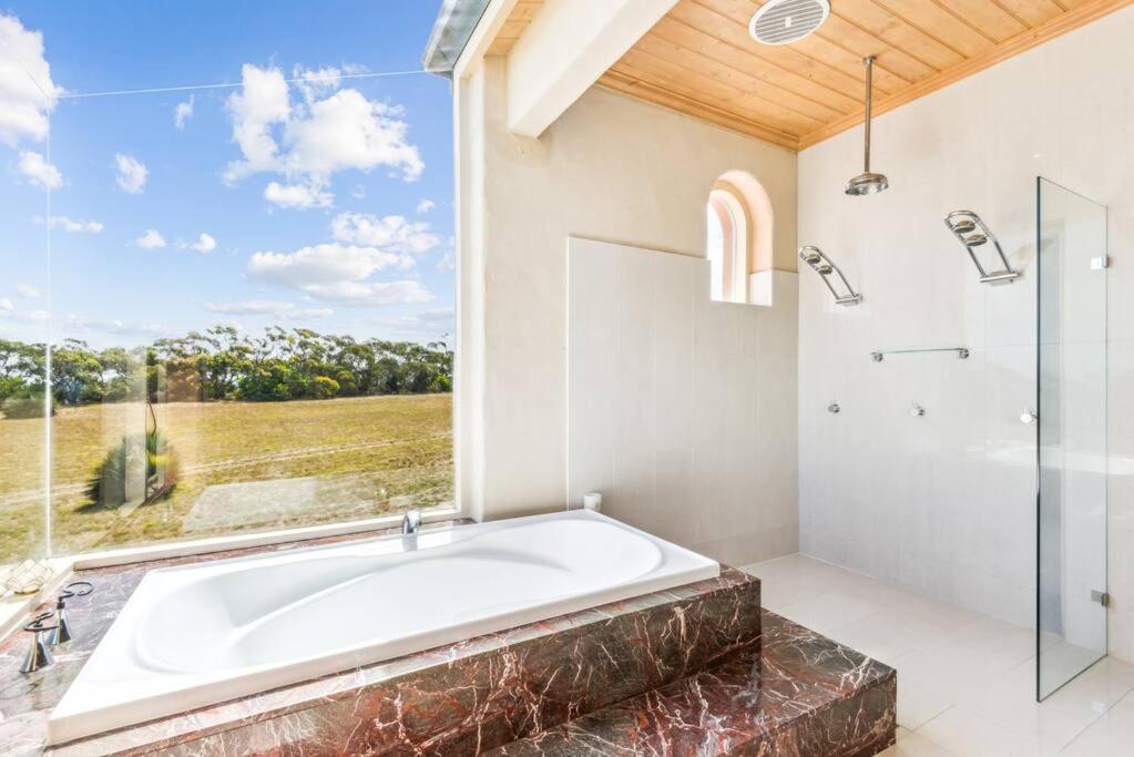 Casa Del Mar with the Best views in Encounter Bay