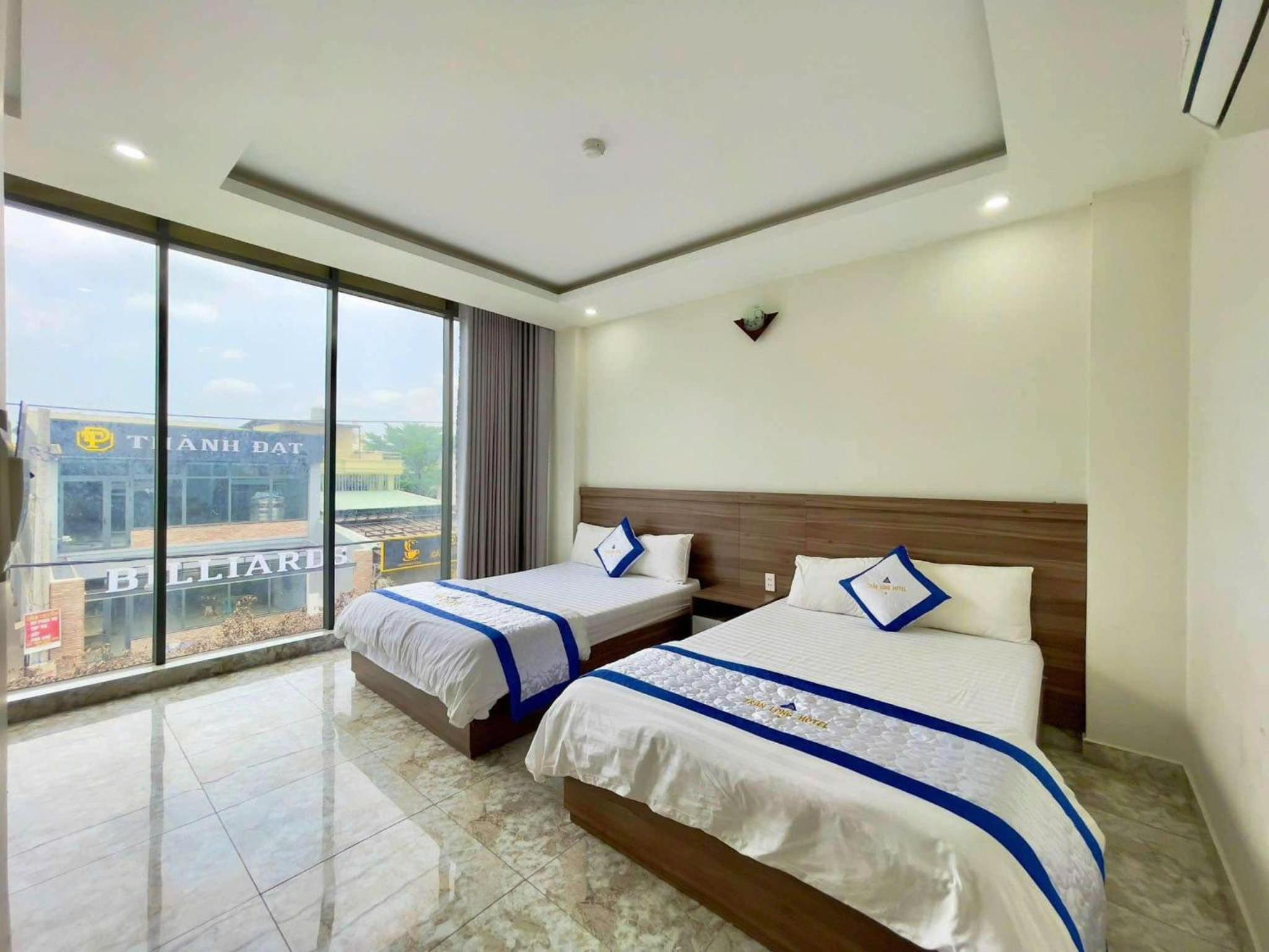 Khách Sạn Trần Long