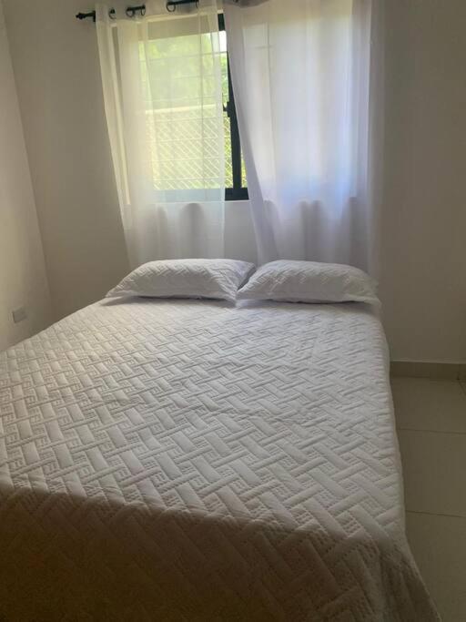 New Beachfront at Sunset Apartments 3 Bedroom 2 Bath Gym Pool PS5