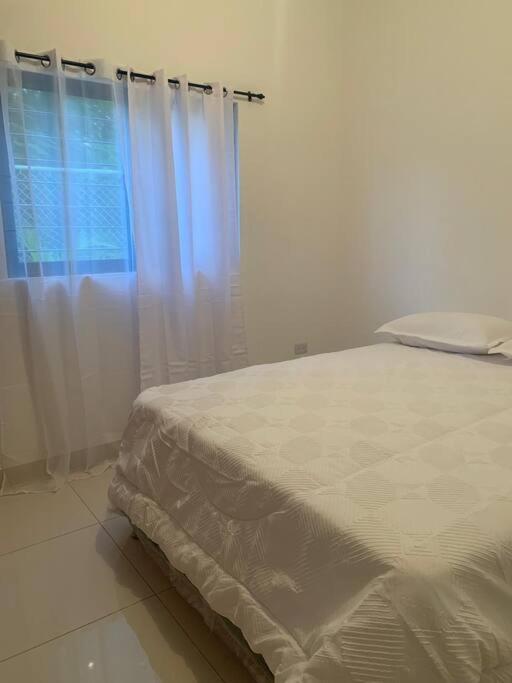 New Beachfront at Sunset Apartments 3 Bedroom 2 Bath Gym Pool PS5