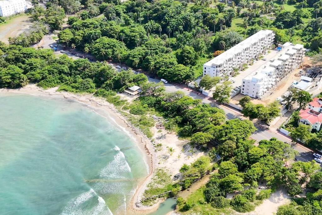 New Beachfront at Sunset Apartments 3 Bedroom 2 Bath Gym Pool PS5