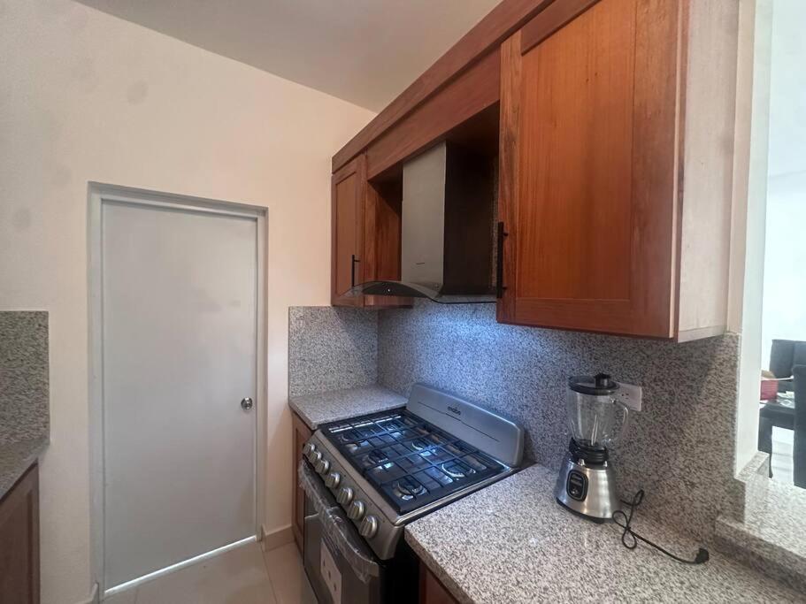 New Beachfront at Sunset Apartments 3 Bedroom 2 Bath Gym Pool PS5