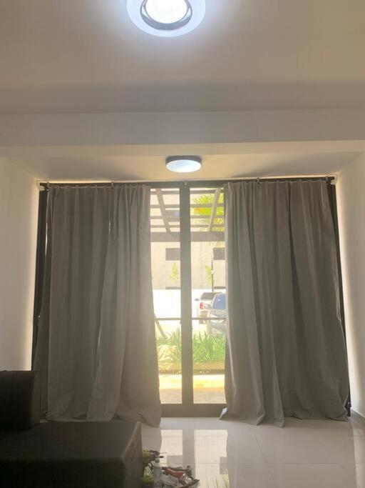 New Beachfront at Sunset Apartments 3 Bedroom 2 Bath Gym Pool PS5
