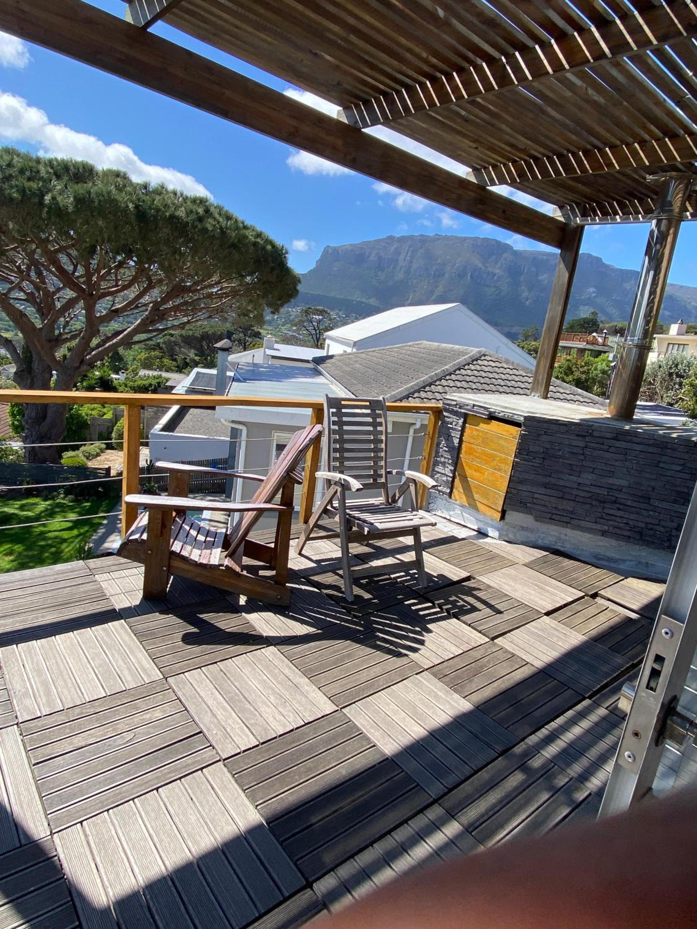 Ocean & mountain view home with Pool and garden view 2