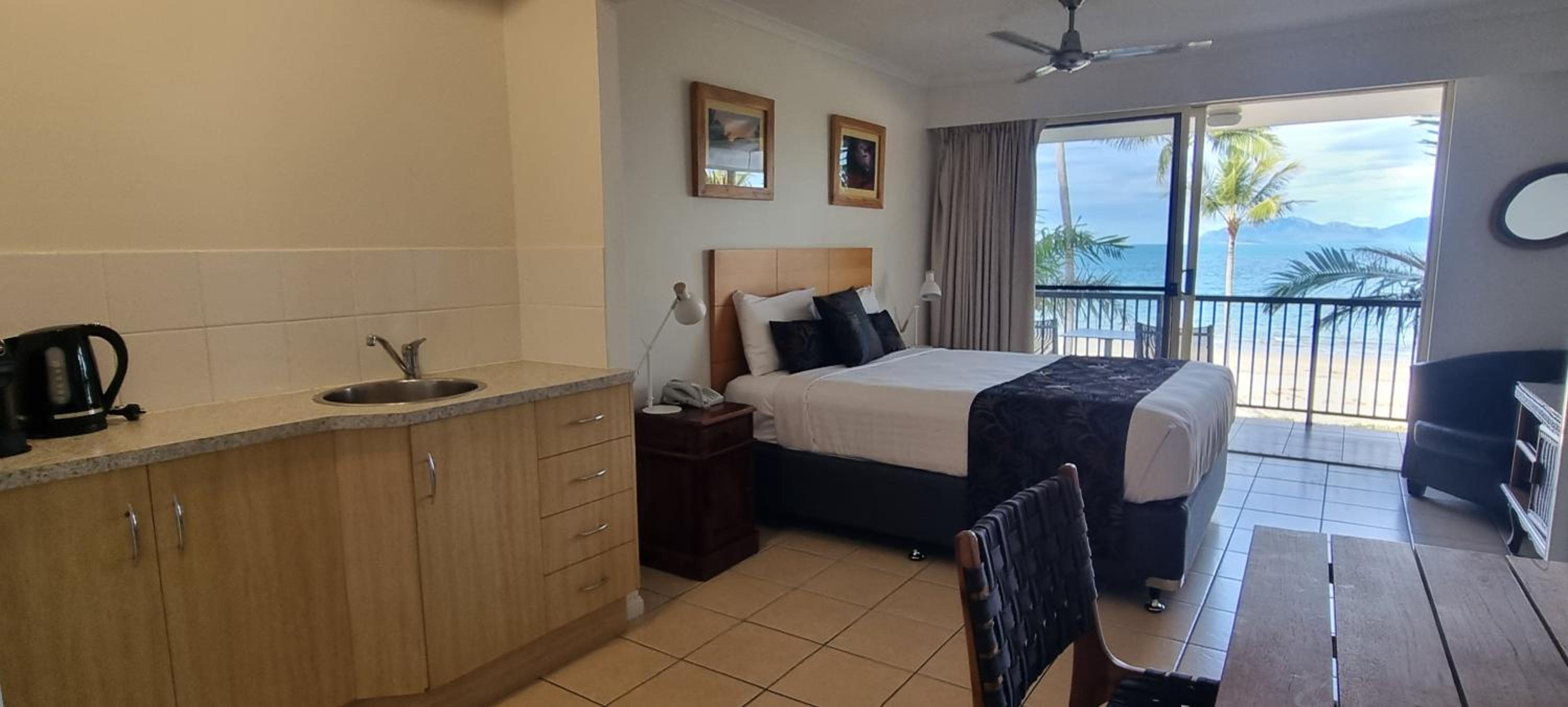 Rose Bay Resort 37