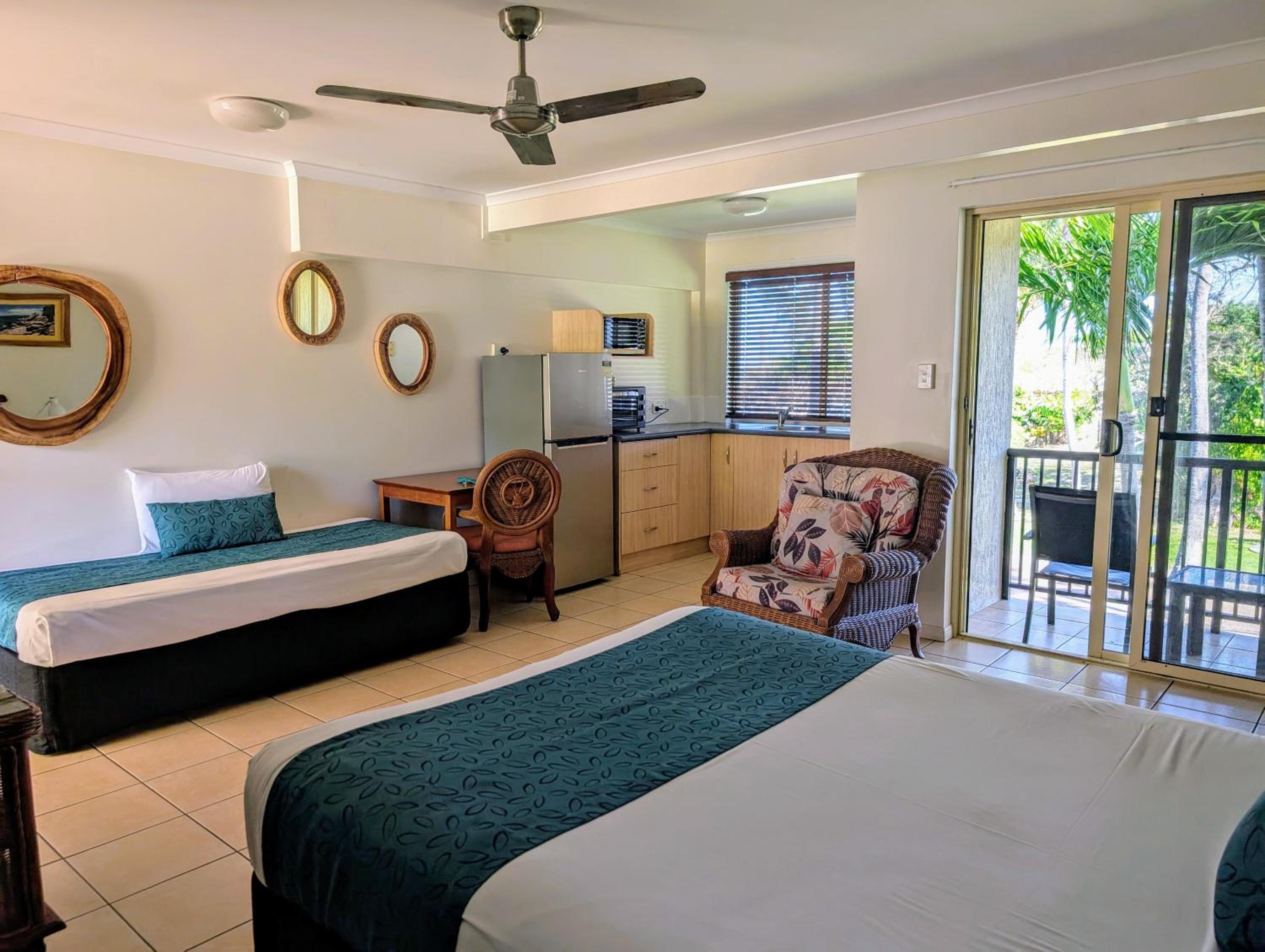 Rose Bay Resort 12