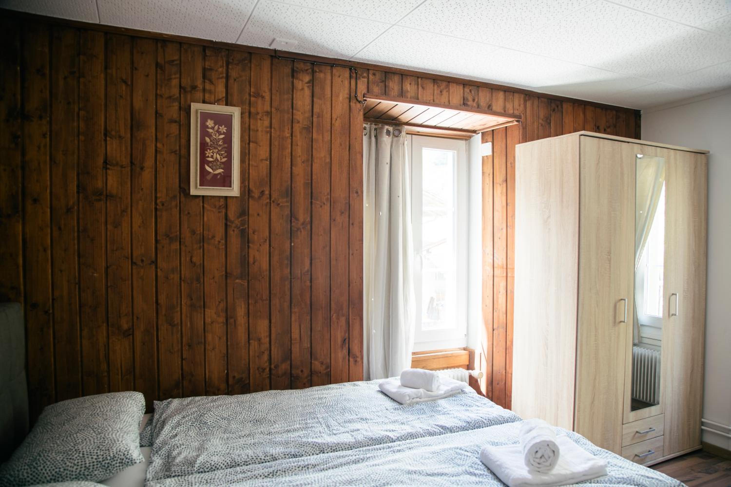 Au Bord Du Lac